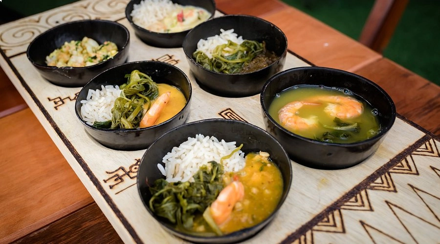 Almoço com sabores amazônicos em Belém (PA)