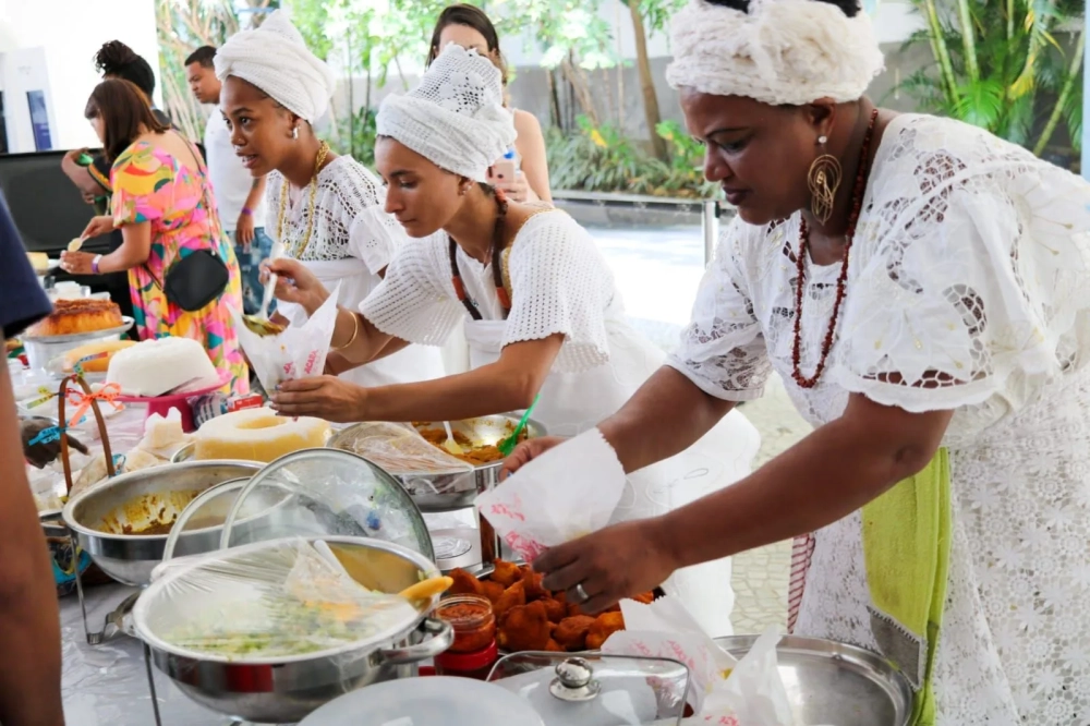 Aula de culinária baiana em Salvador (BA)