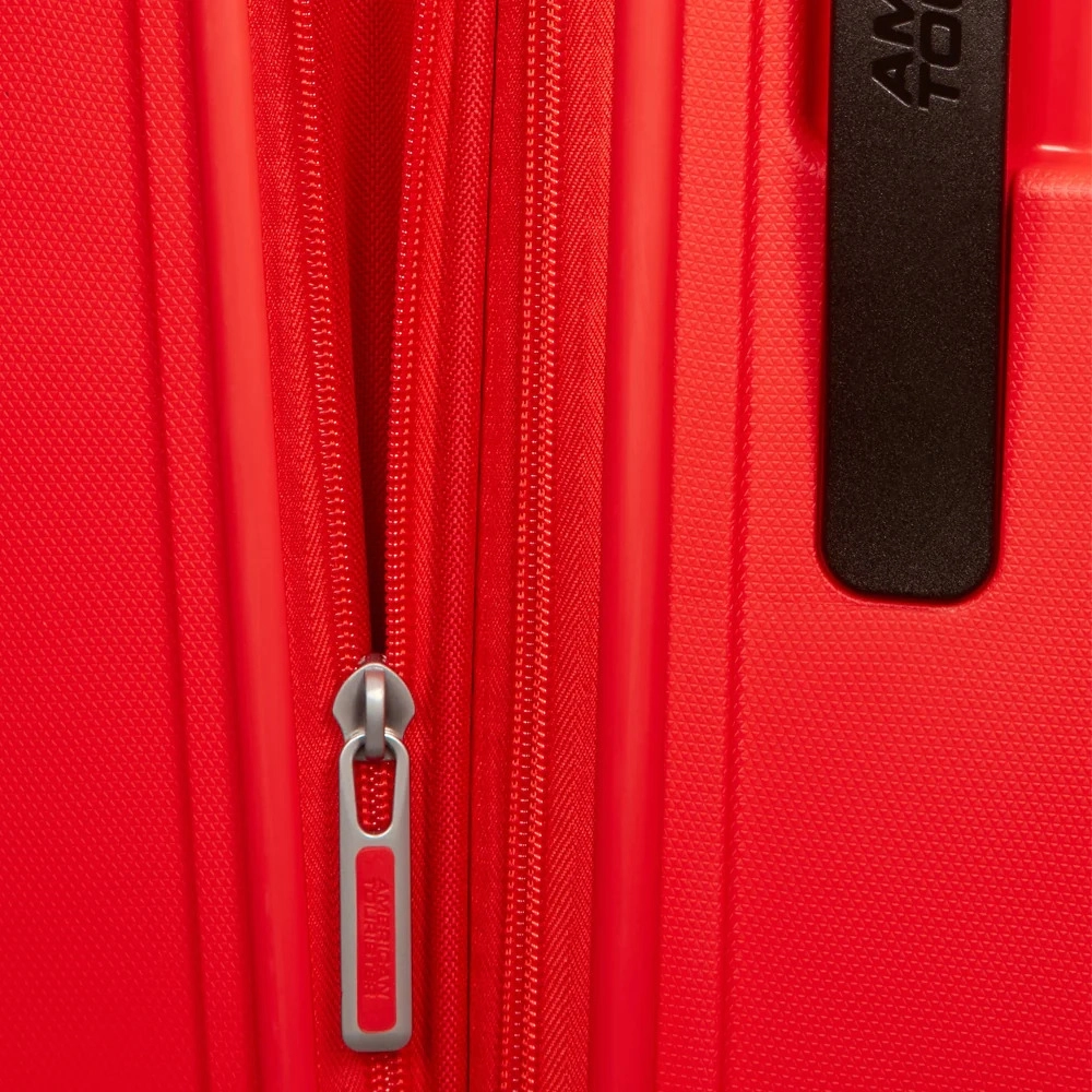 Mala de Viagem Media em Polipropileno American Tourister By Samsonite Sunside Cadeado Tsa Vermelho